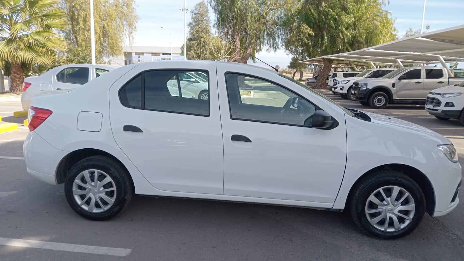 Foto de Renault Logan Ph2 Life 1.6