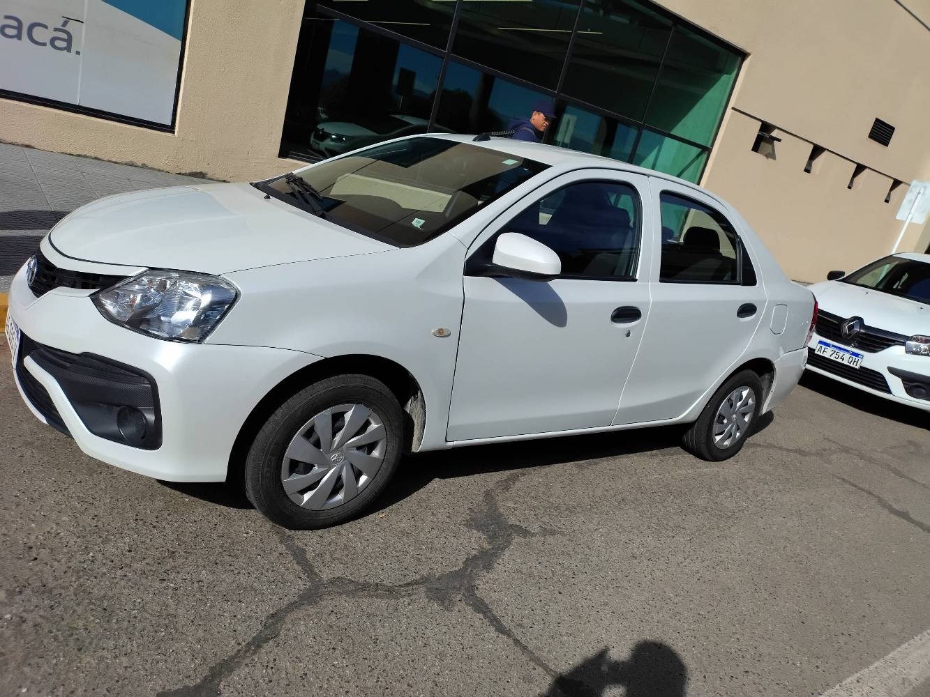 Toyota ETIOS X 1.5 6M/T 4P