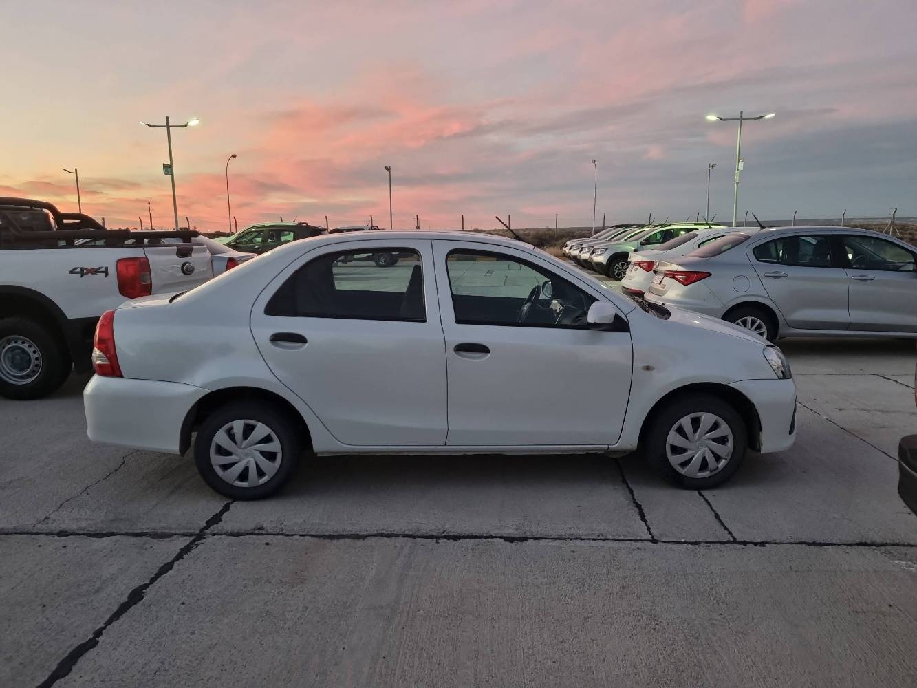 Foto de Toyota ETIOS X 1.5 6M/T 4P