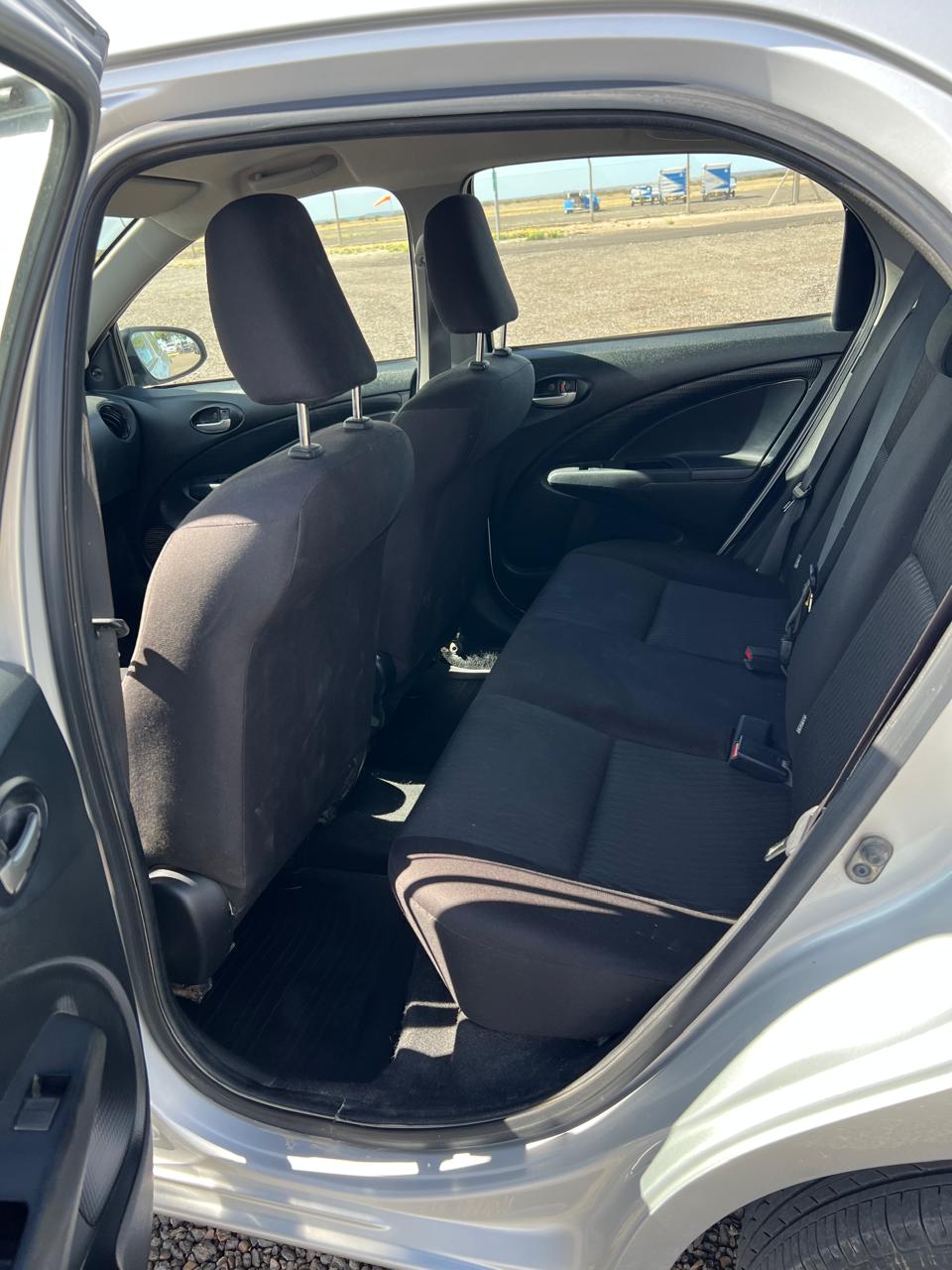 Toyota ETIOS X 1.5 6M/T 5P