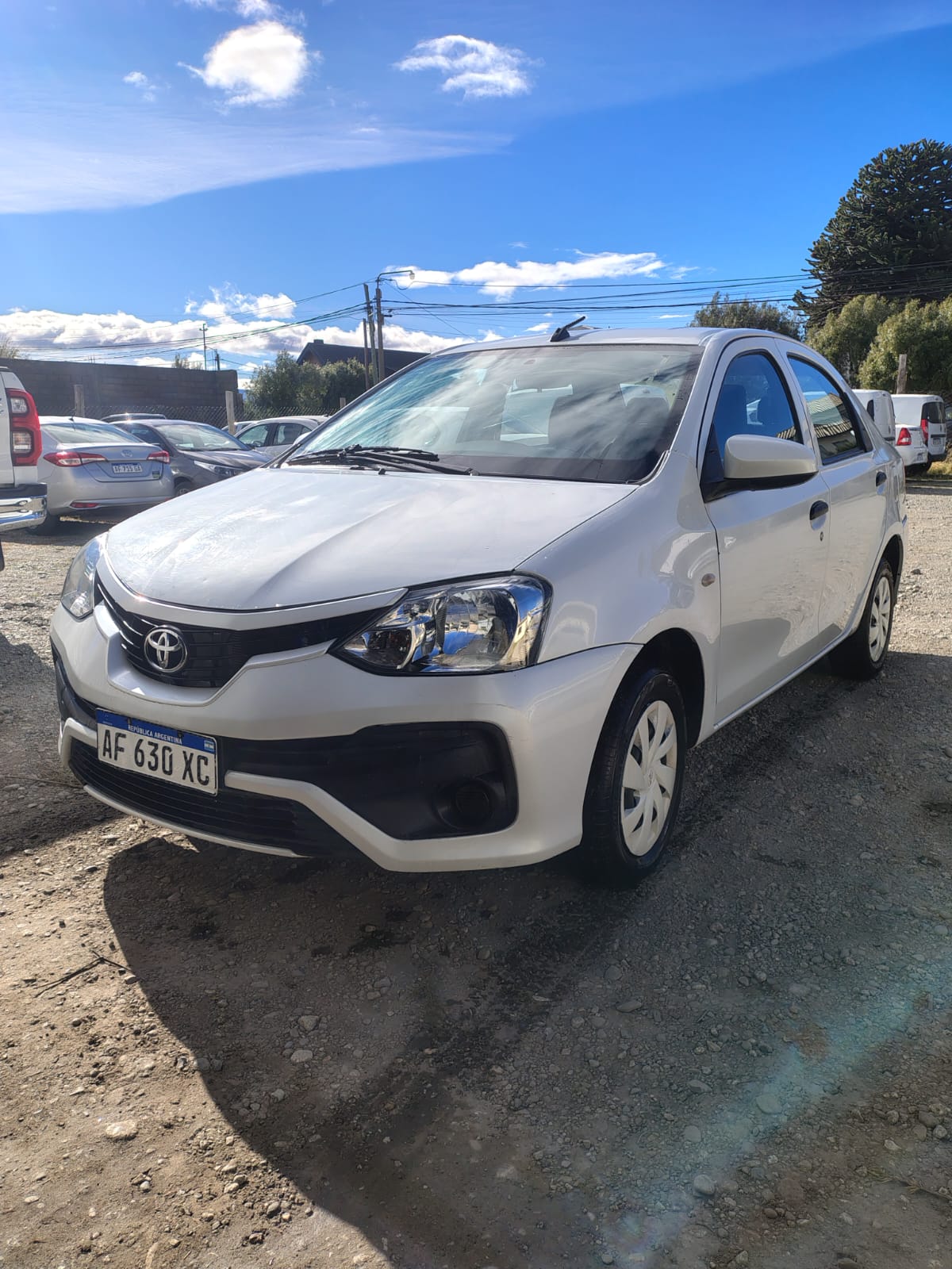 Toyota ETIOS X 1.5 6M/T 4P