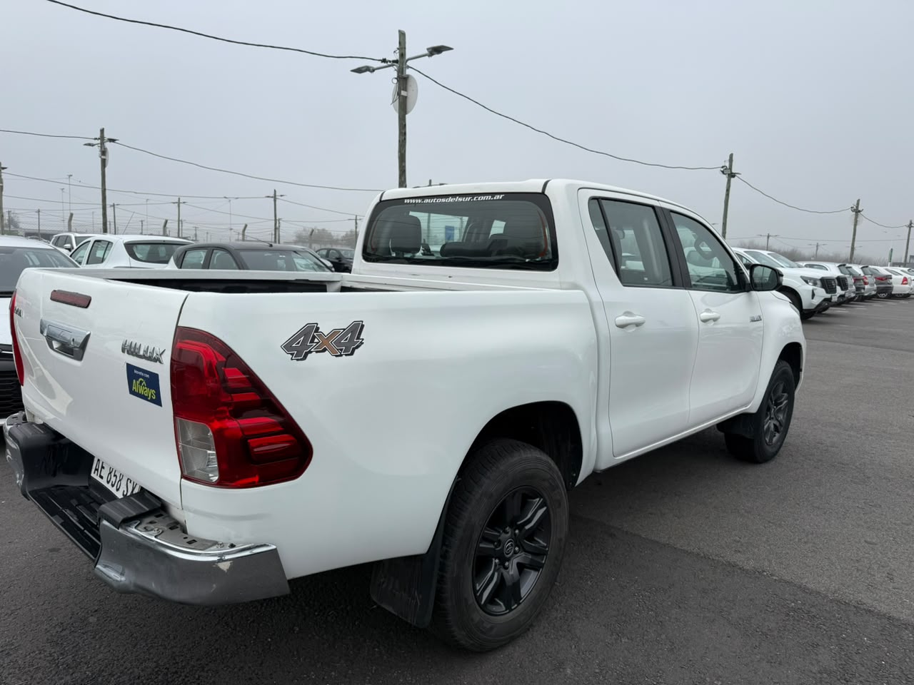 Toyota HILUX D/C 2,8 TDi 4X4 SR 6 M/T