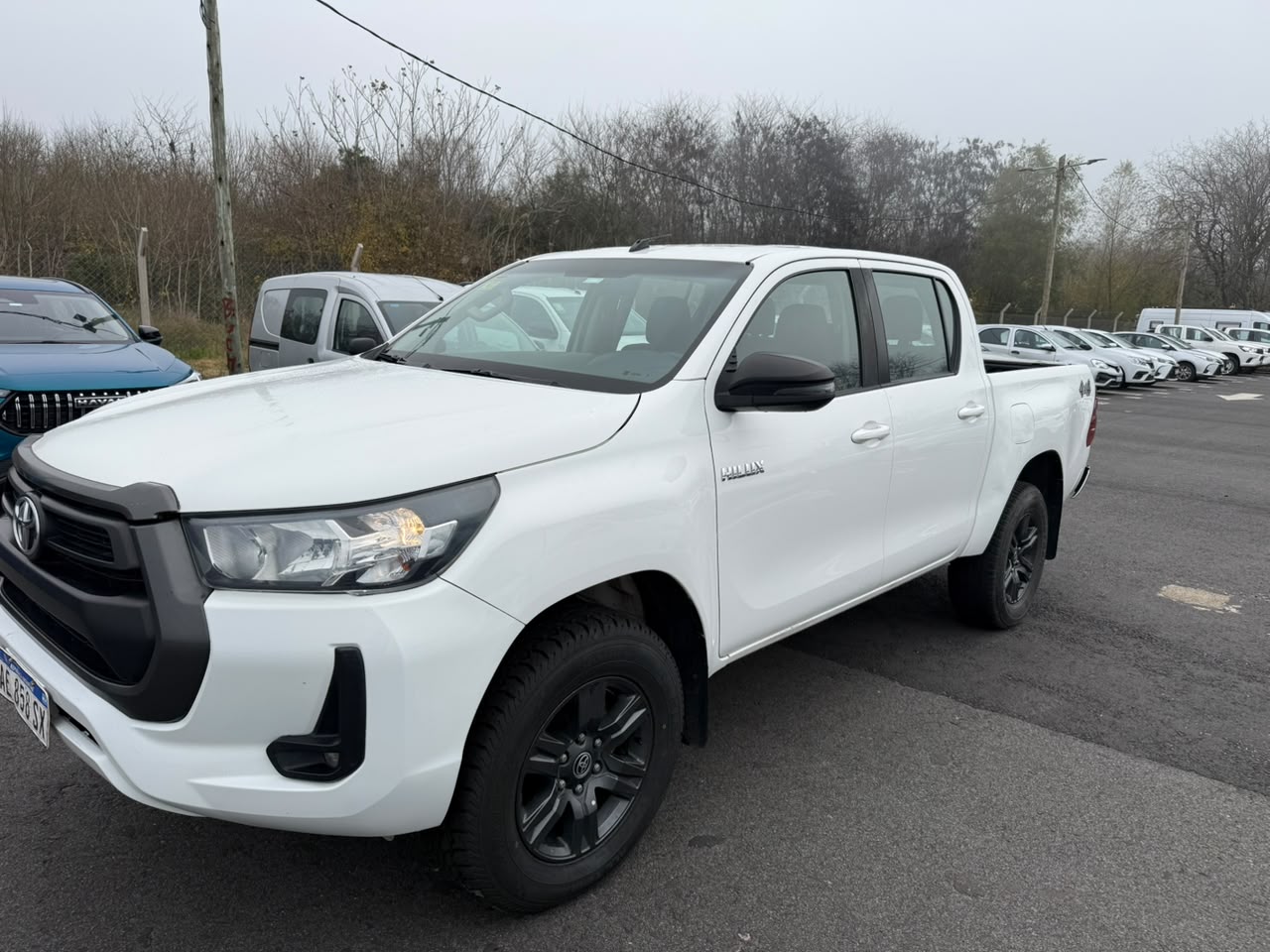 Toyota HILUX D/C 2,8 TDi 4X4 SR 6 M/T