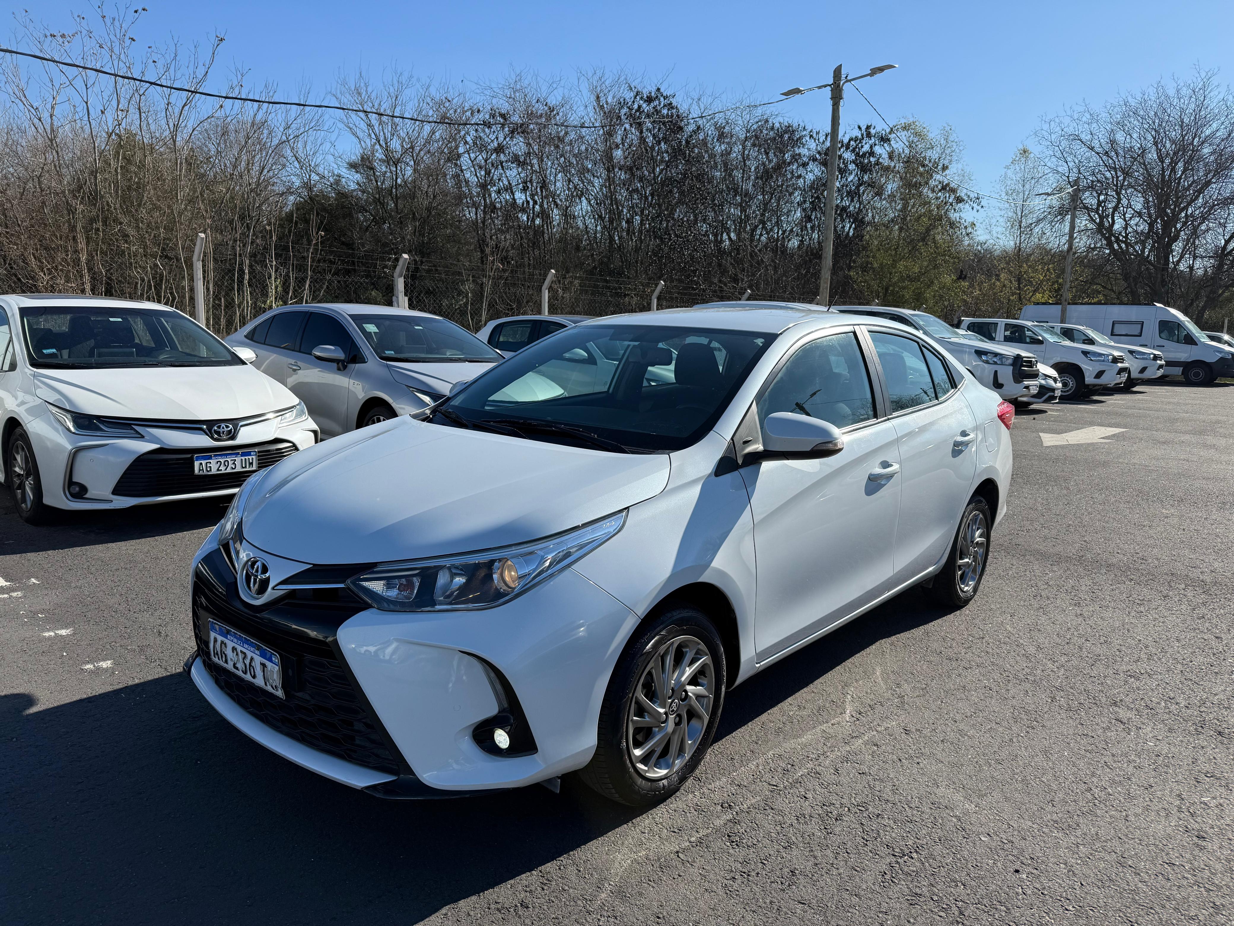 Toyota YARIS XLS 1.5 6M/T 4P