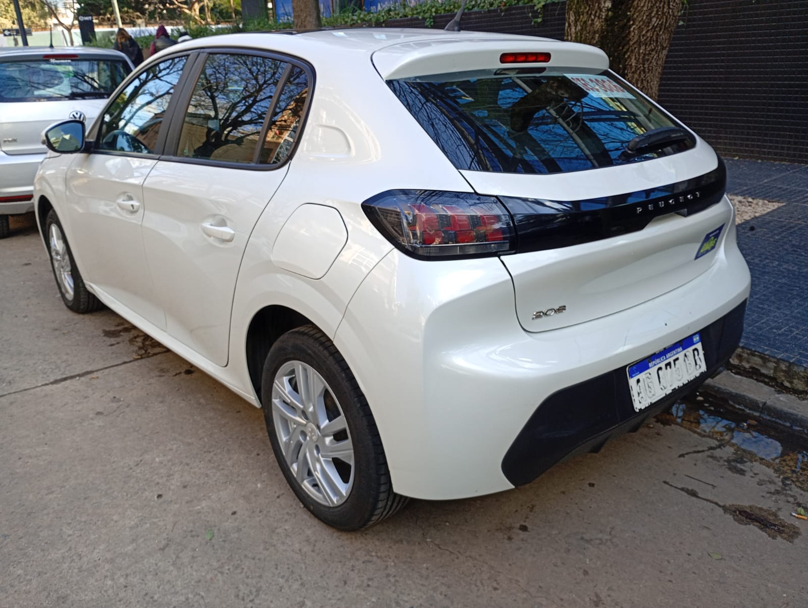Peugeot 208 Active Pack 1.6L Tiptronic AM23.5