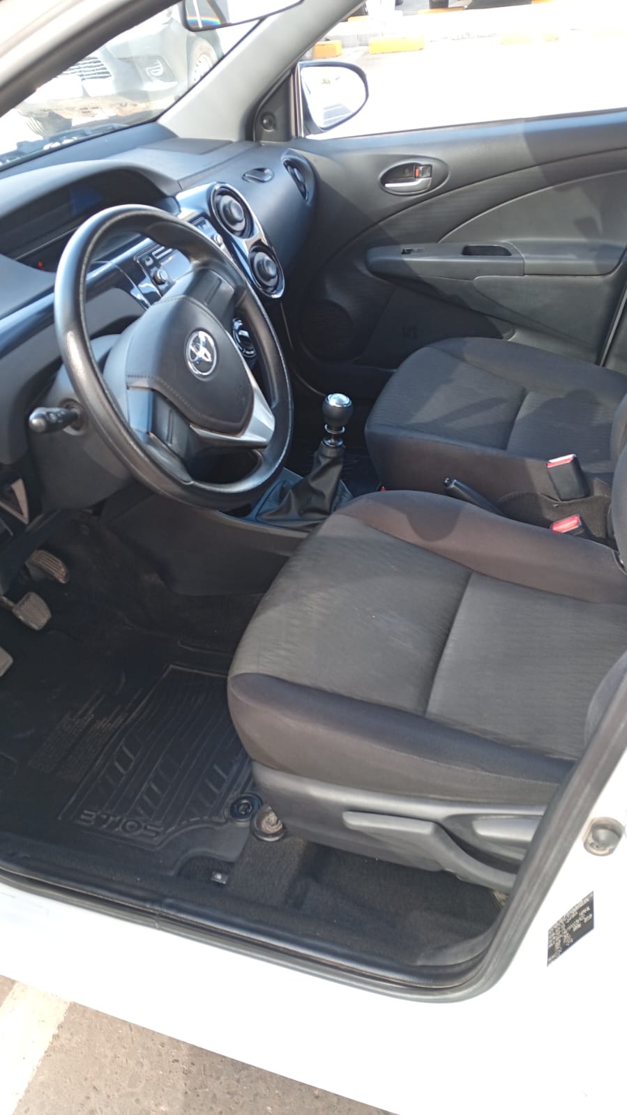 Toyota ETIOS X 1.5 6M/T 5P