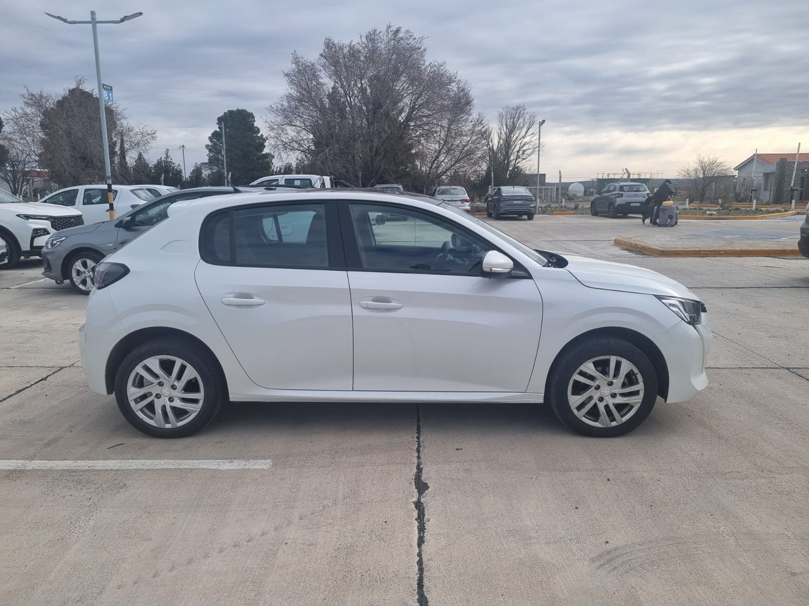 Peugeot 208 Active Pack 1.6L Tiptronic AM23.5